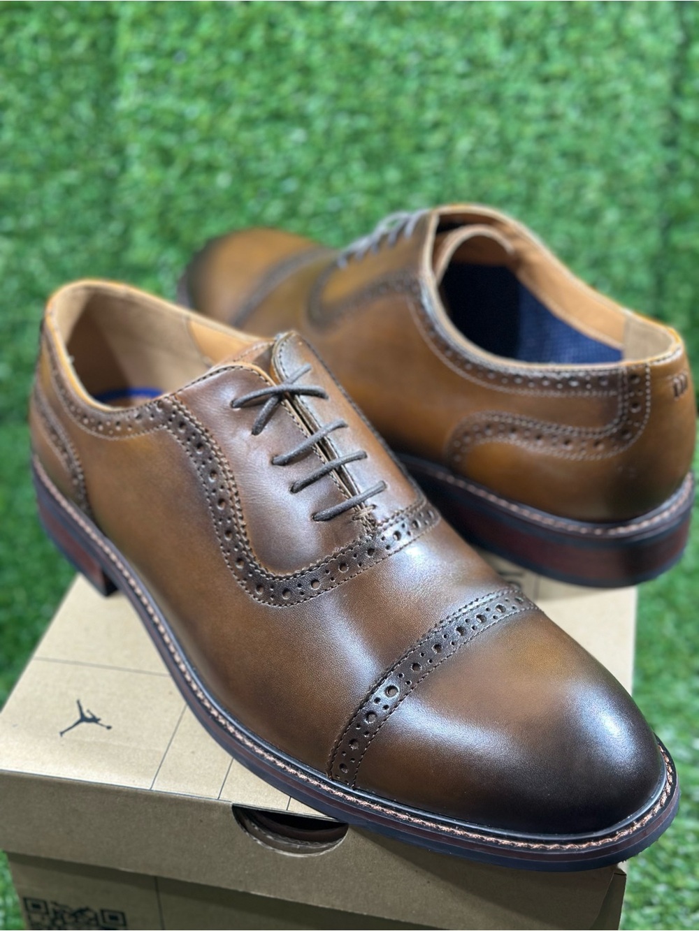 Bar III Men's Tan Brown Cap-Toe Derby Oxfords Size 10.5M , New